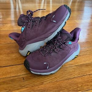 Hoka One Kaha Two GORE-TEX Low Grape Wine Size 9.5 W Hiking Sneakers